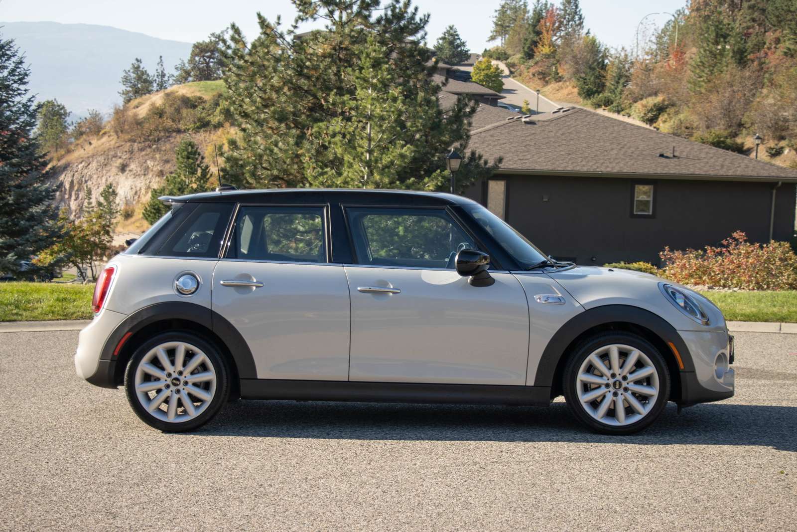 2021 MINI 5 Door