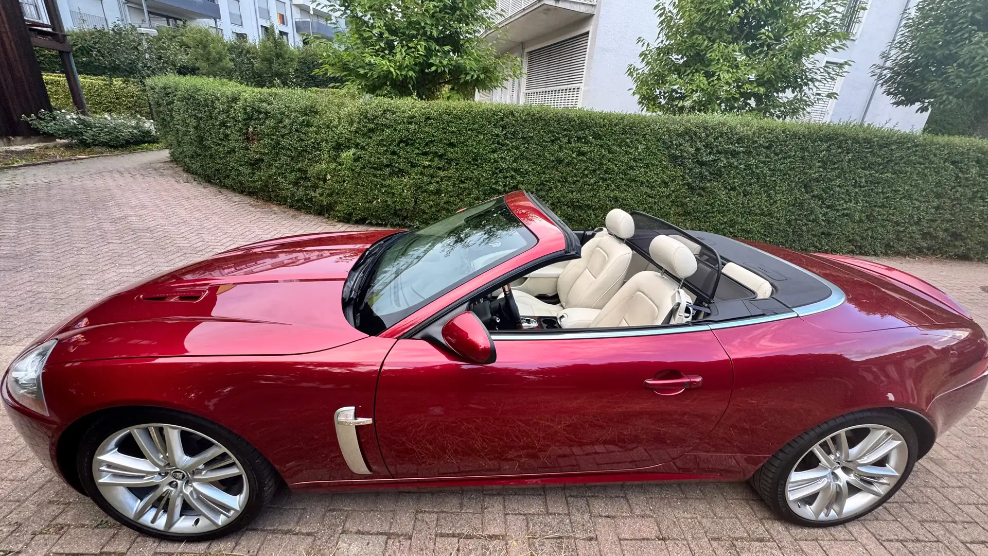 Jaguar XKR Cabriolet 4.2 – außergewöhnlich gepflegt Rot - 2