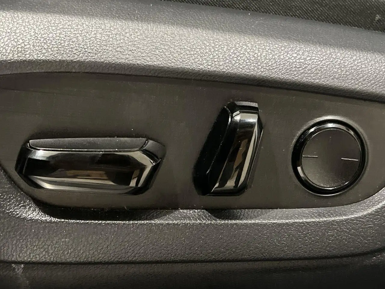 Lexus NX photo Lexus NX