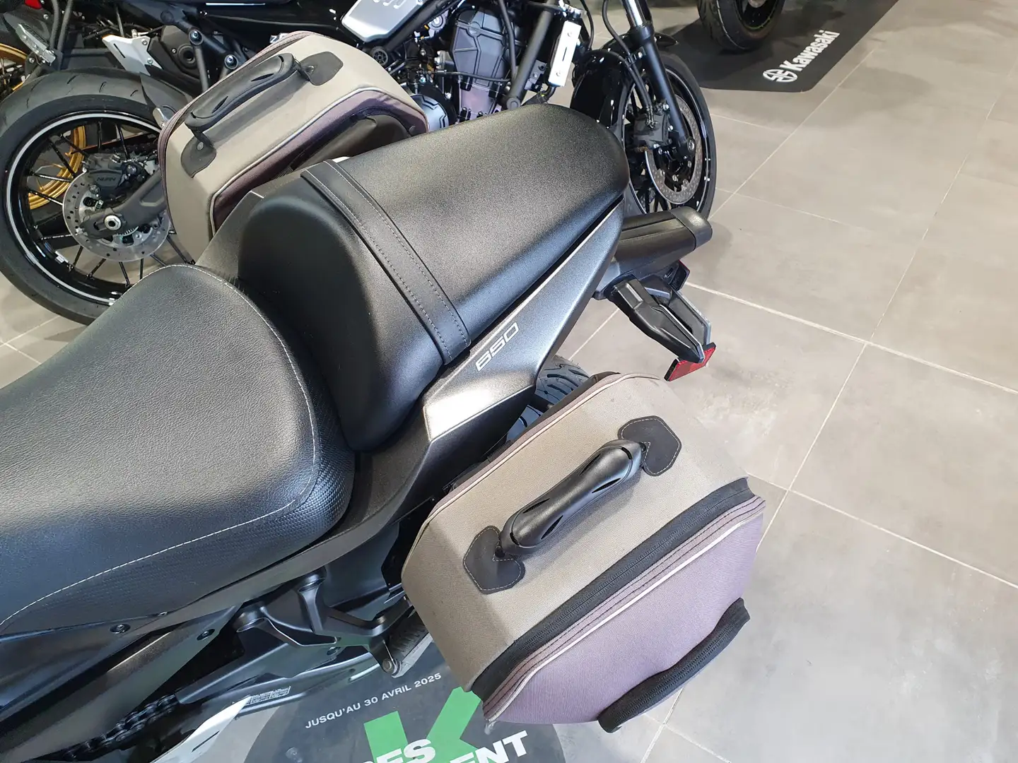 Kawasaki Ninja 650 Šedá - 2