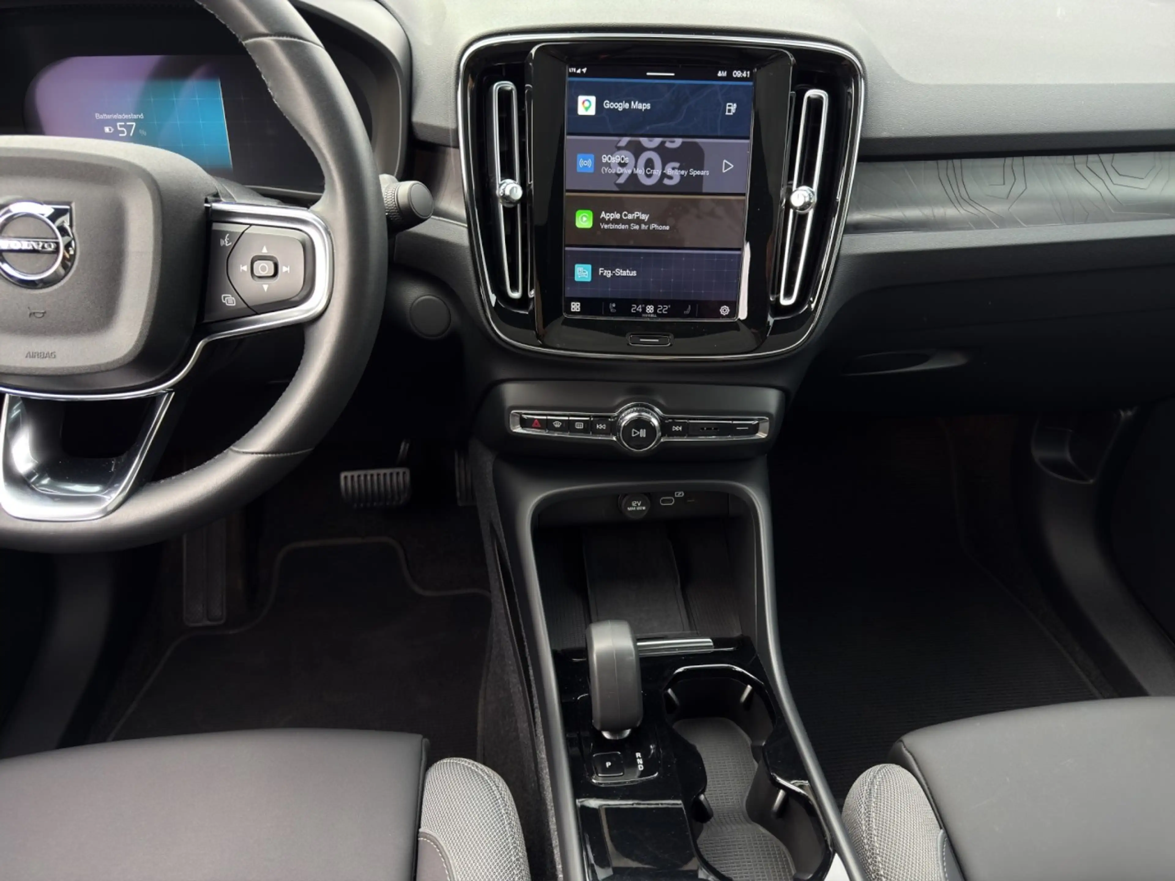 Volvo C40 Ultimate Pure Electric/GJR/LHZ/360Kam/Pano Klima — photo 11