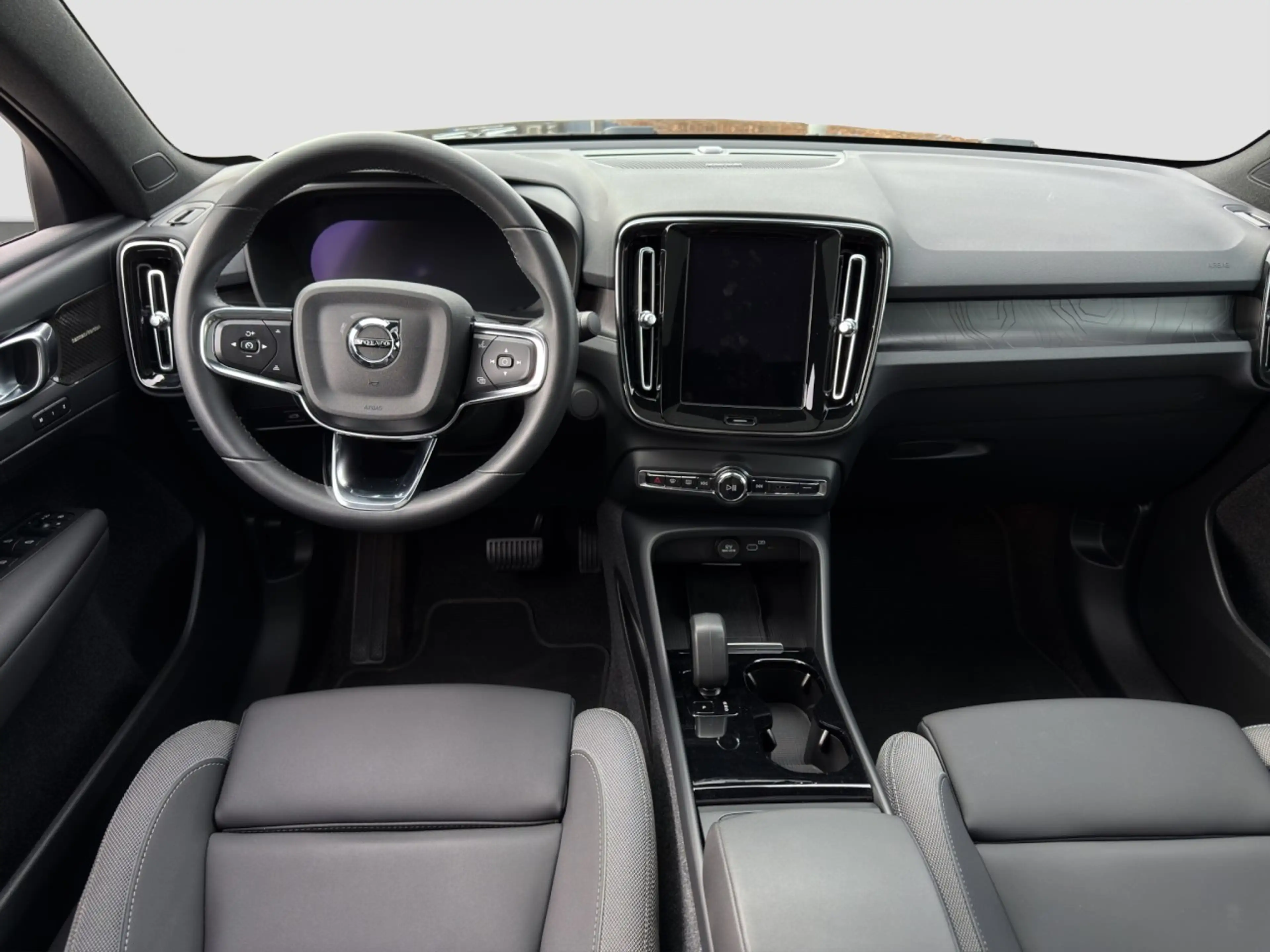 Volvo C40 Ultimate Pure Electric/GJR/LHZ/360Kam/Pano Klima — photo 10