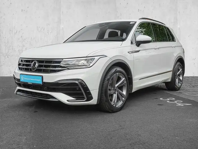 Volkswagen Tiguan view 2