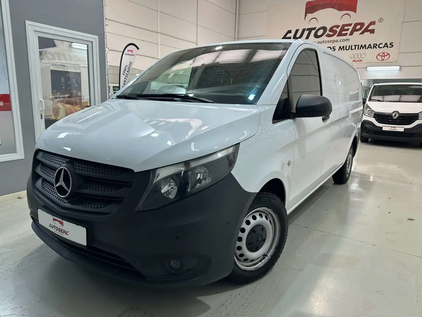 Mercedes-Benz Vito Furgón 114CDI Pro Larga Blanco - 1