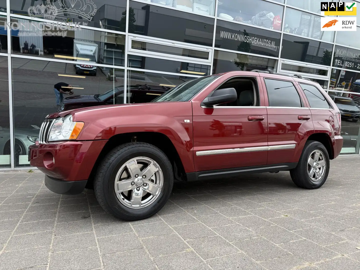 Jeep Grand Cherokee 4.7 V8 Limited Youngtimer Rood - 1
