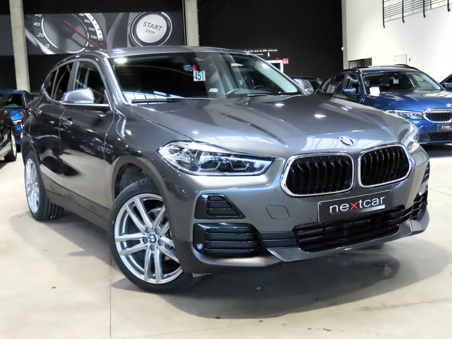 BMW X2 16d SDrive *KEYLESS-FULL LED-CUIR-NAVI PRO* Grau - 2