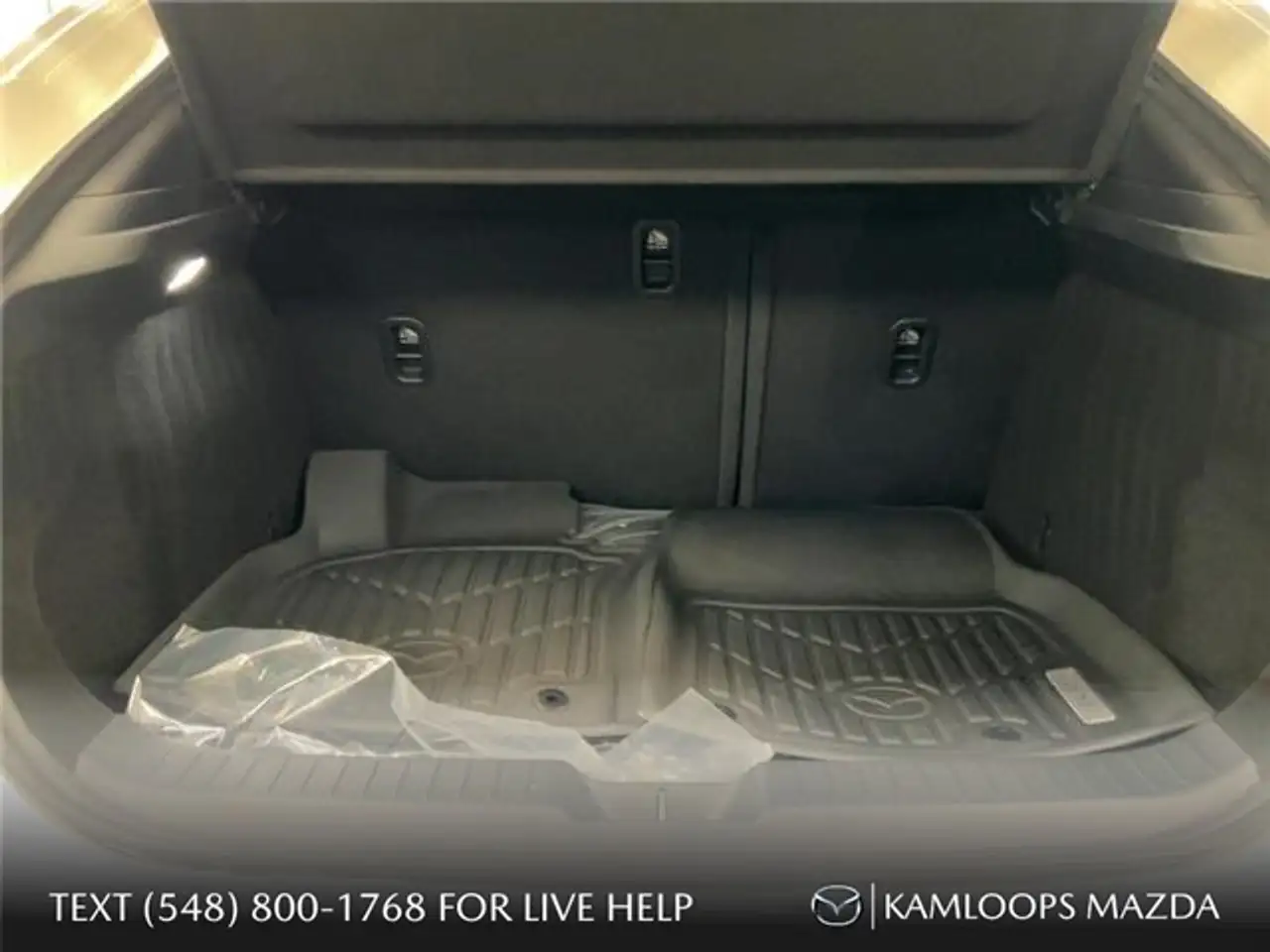 Mazda CX-30 снимка Mazda CX-30