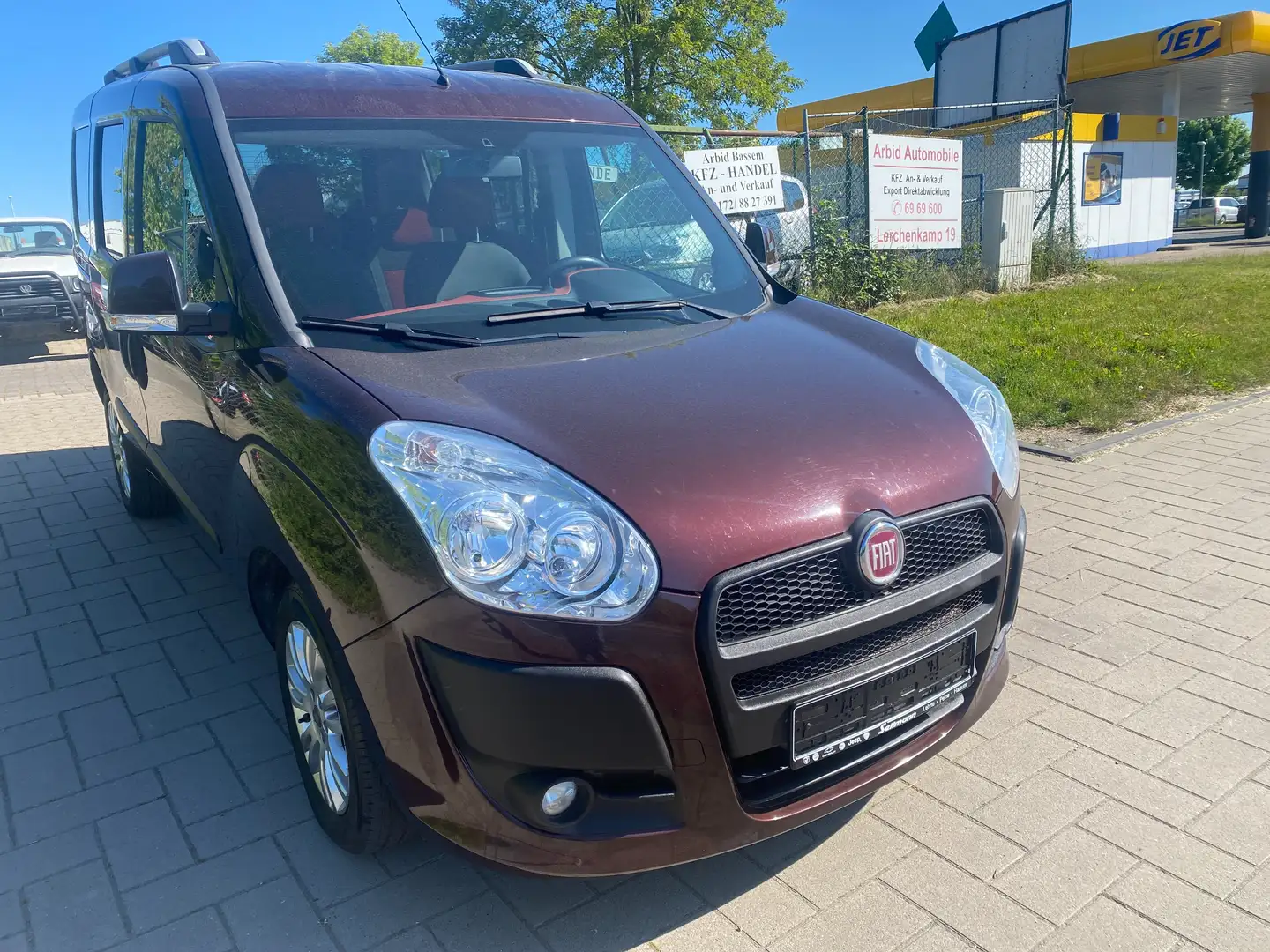 Fiat Doblo Emotion Красный - 2