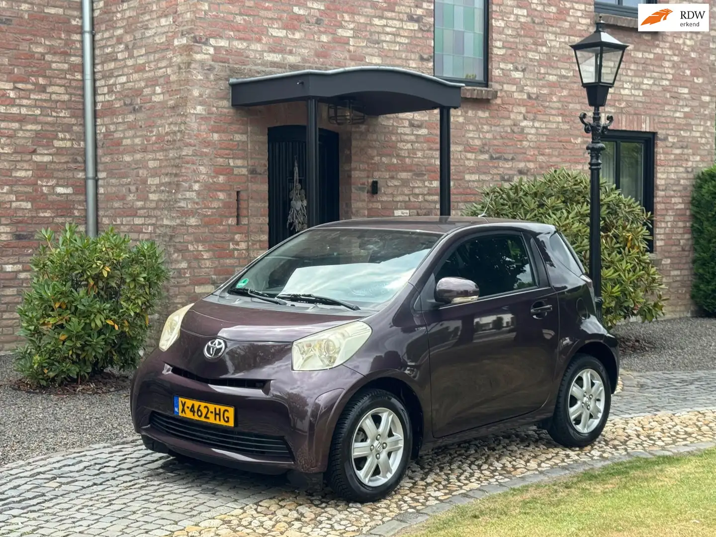 Toyota iQ 1.0 VVTi Comfort Airco Lichtmetalen velgen 44000km Paars - 1