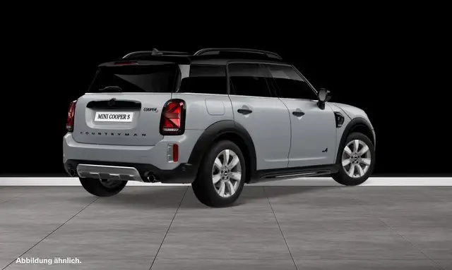 Mini Countryman view 2