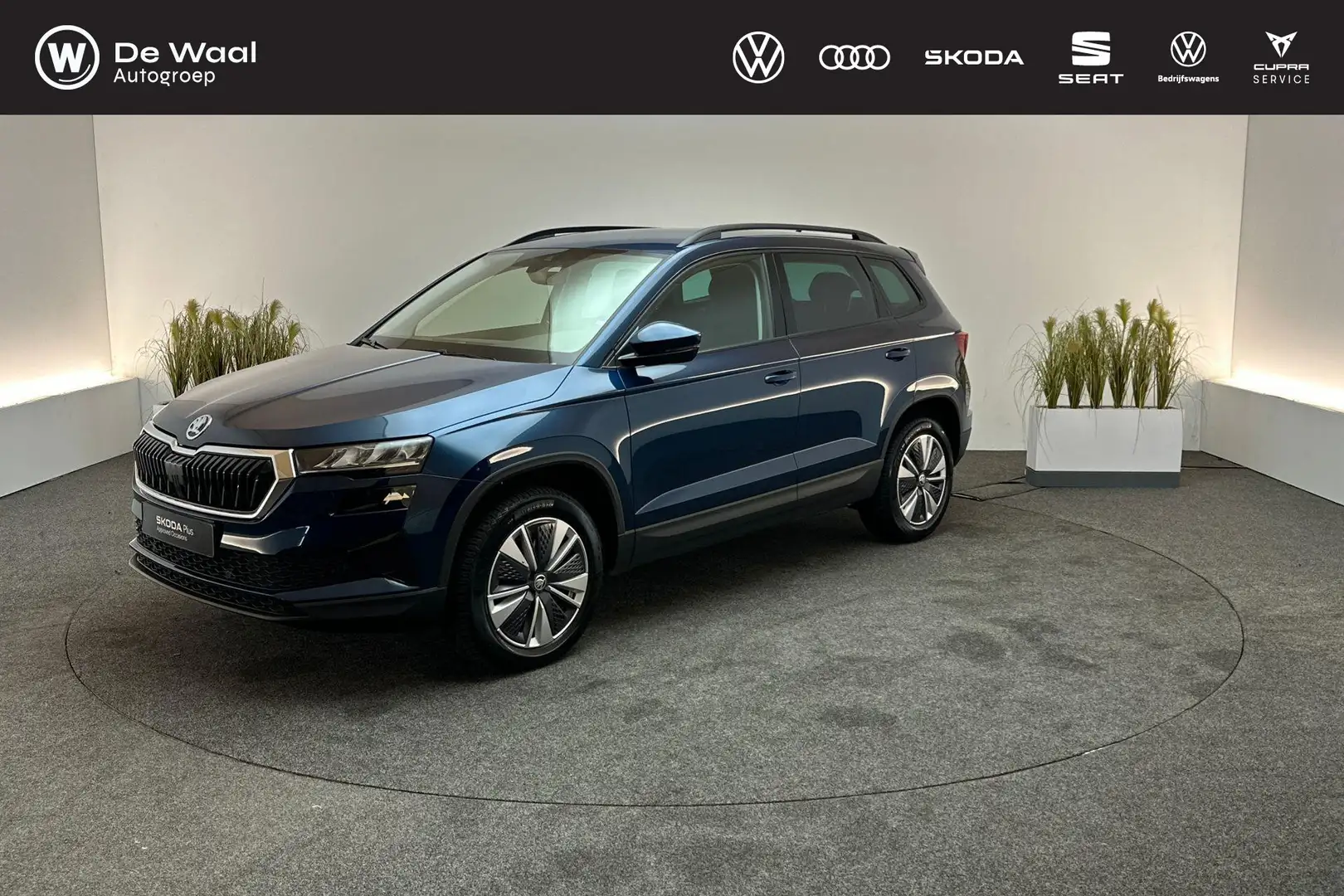 Skoda Karoq 1.5 TSI 150pk DSG Business Edition Plus | Trekhaak Bleu - 1