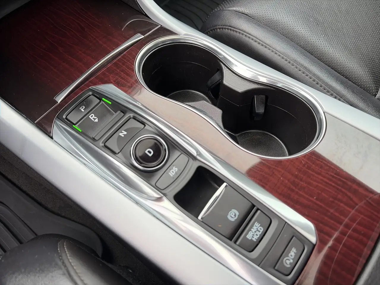Acura TLX photo Acura TLX