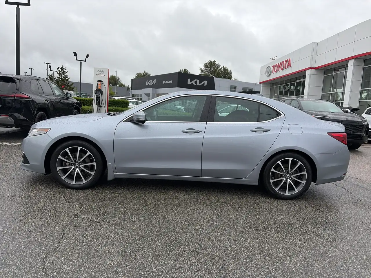 Acura TLX photo Acura TLX