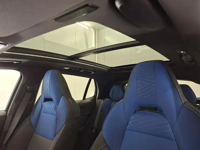 Lynk & Co 01 view 11