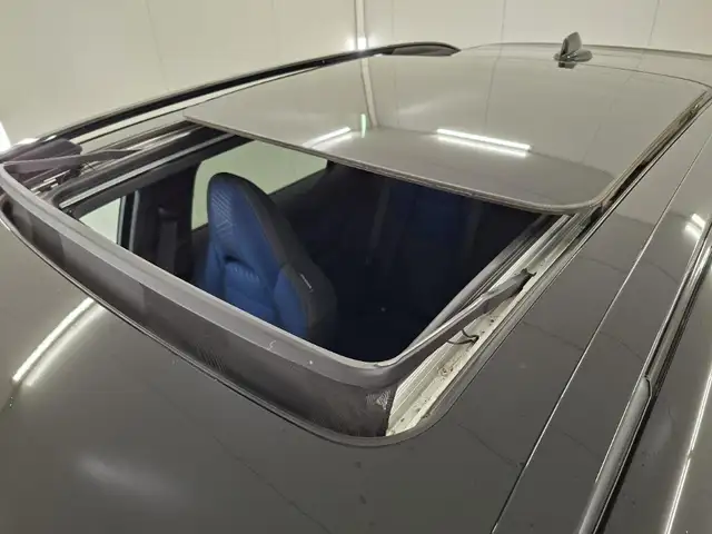 Lynk & Co 01 view 10