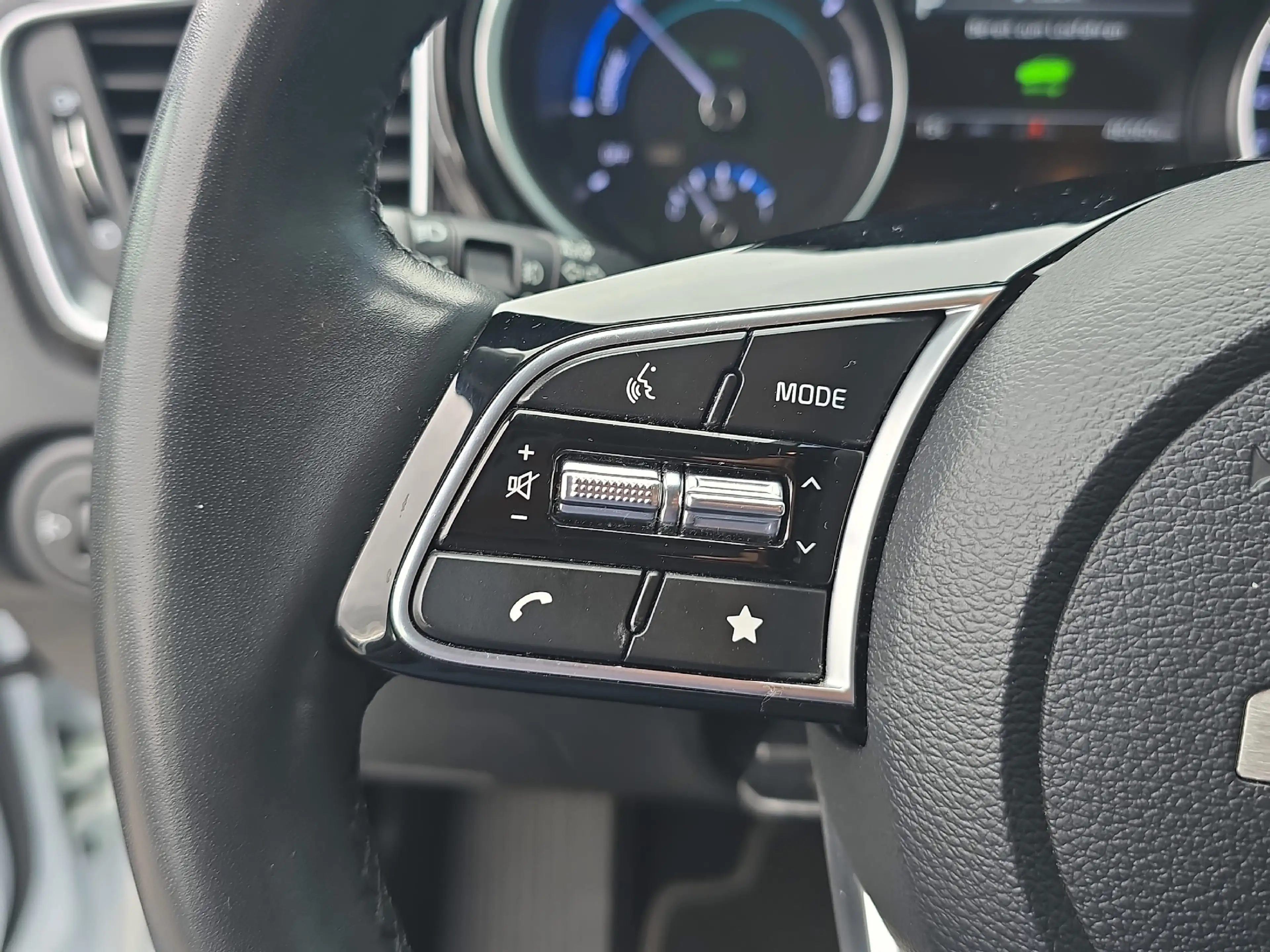 Kia Ceed SW / cee'd SW Ceed Sportswagon 1.6 PHEV Vision **Sitzheizung** — photo 12