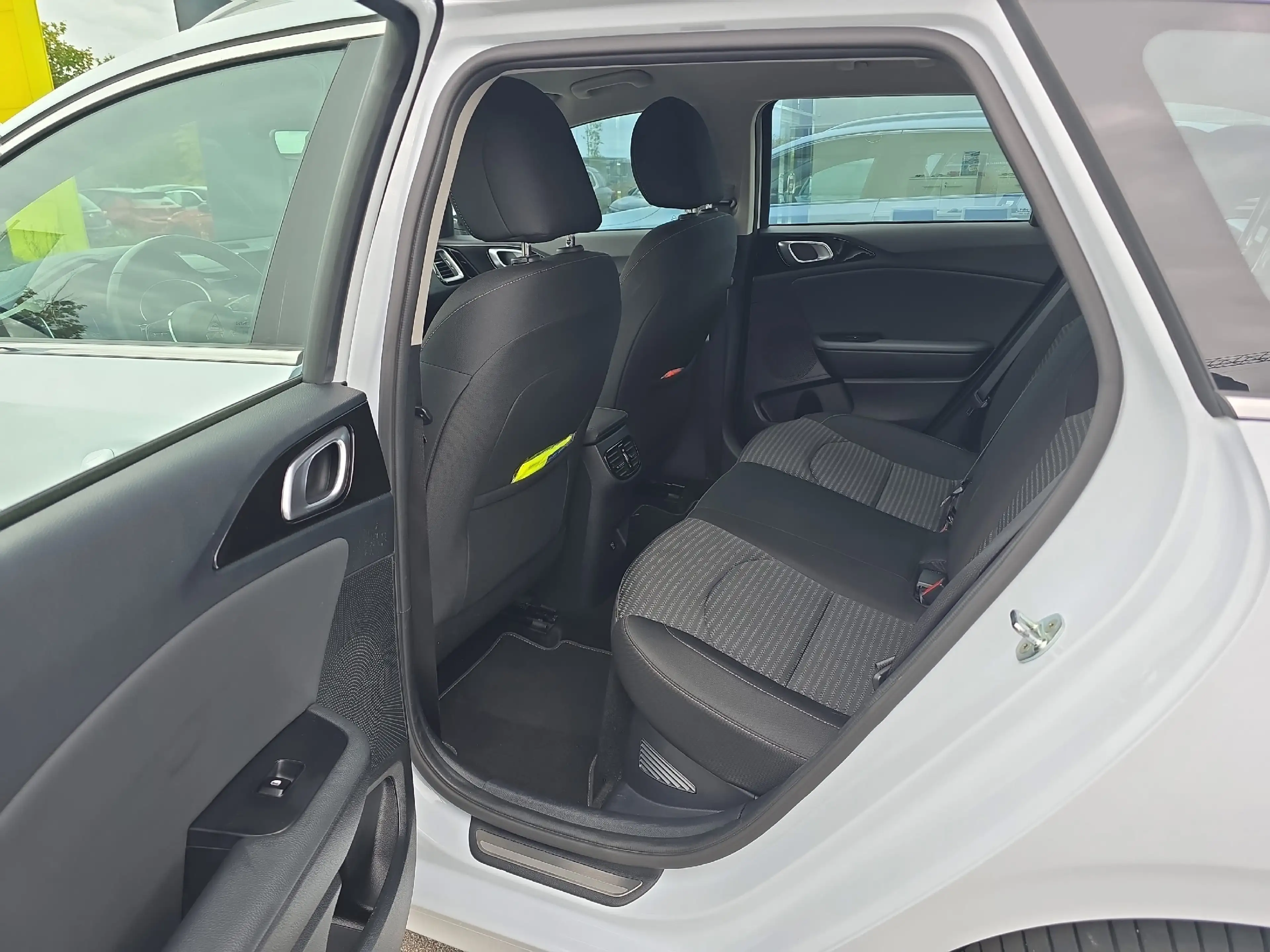 Kia Ceed SW / cee'd SW Ceed Sportswagon 1.6 PHEV Vision **Sitzheizung** — photo 10