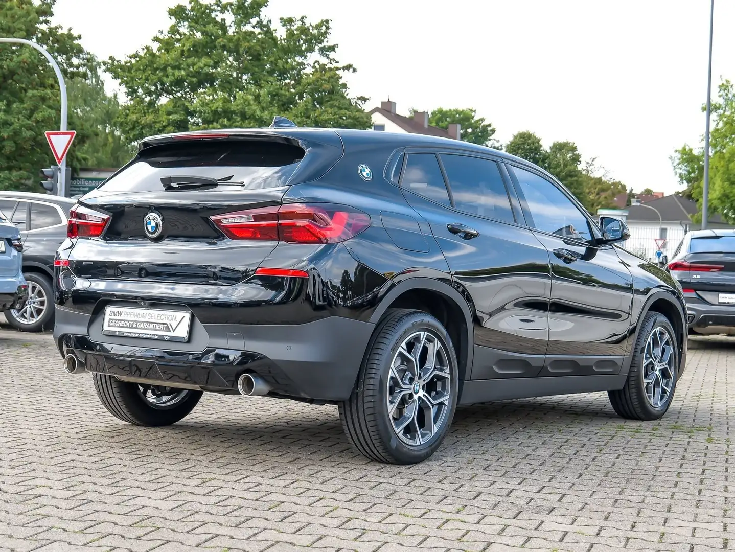 BMW X2 xDrive18d Advantage Plus Navi RFK LED Sportsitz Nero - 2