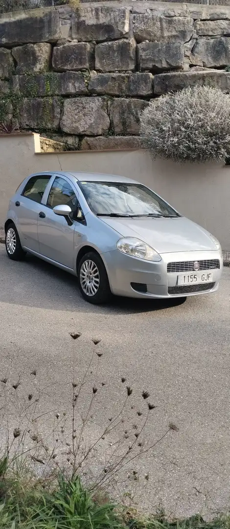 Fiat Grande Punto 1.3Mjt Dynamic - 1
