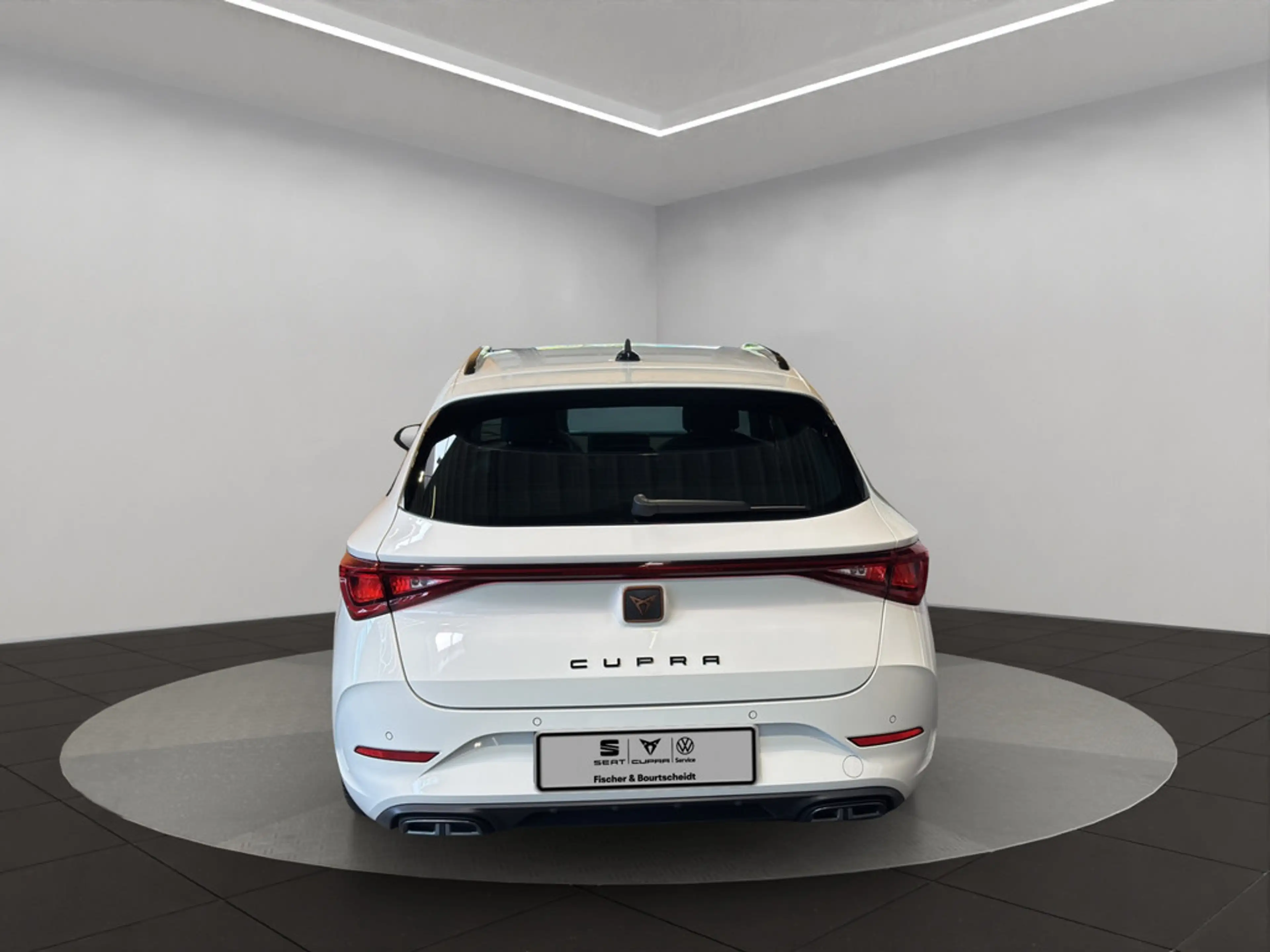 CUPRA Leon Sportstourer 2.0 TSI VZ 4Drive LED PANO — photo 4