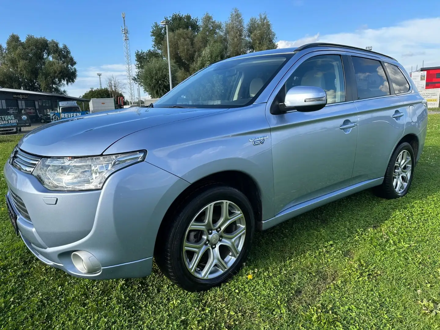 Mitsubishi Outlander PHEV Top 4WD Bleu - 1