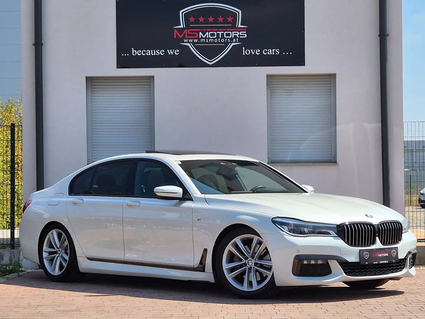 BMW 730 d xDrive M PAKET*HEAD UP*GLASSCHIEBEDACH*KREDIT Weiß - 1