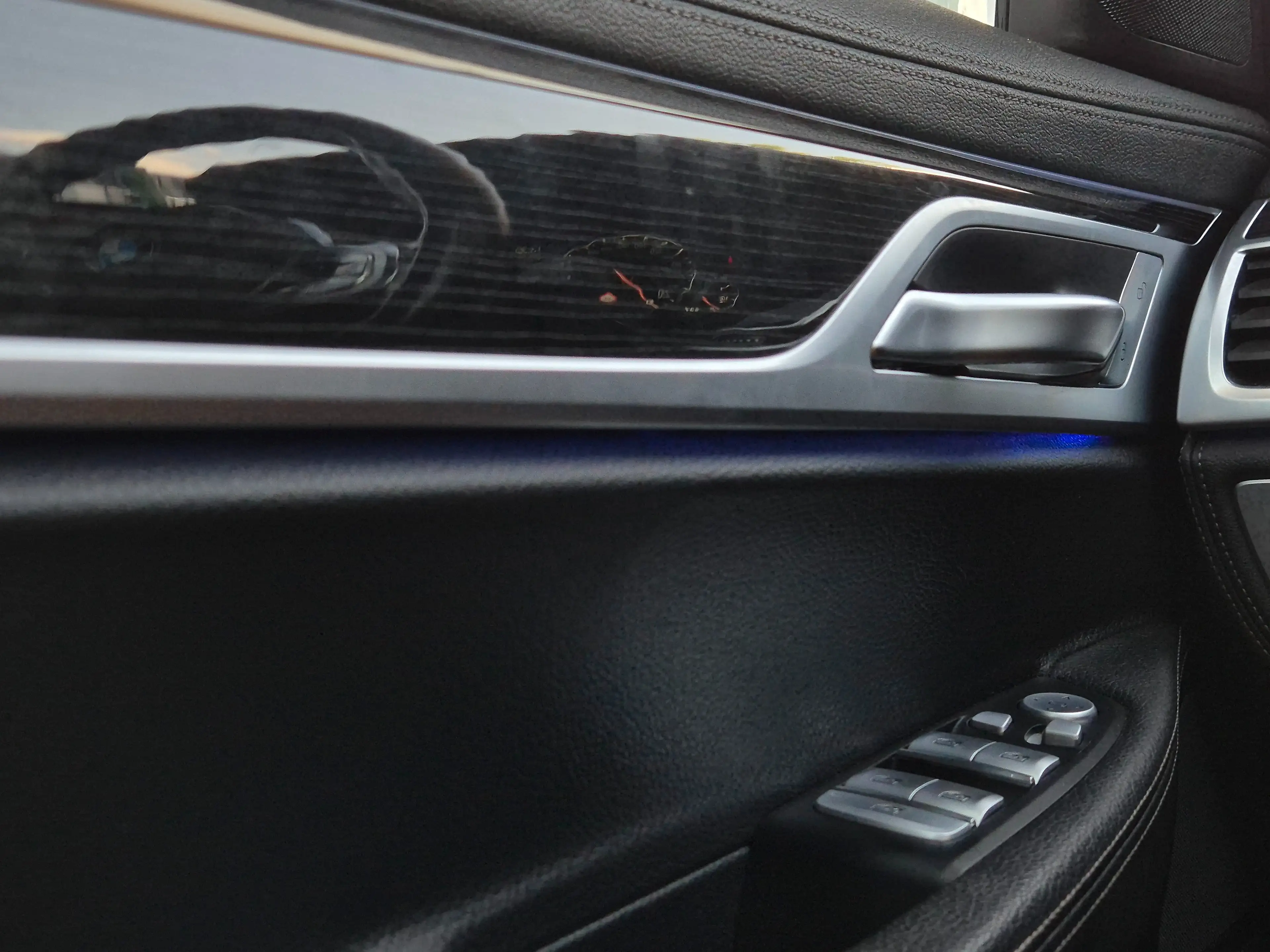 BMW 730 d xDrive M PAKET*HEAD UP*GLASSCHIEBEDACH*KREDIT — photo 35