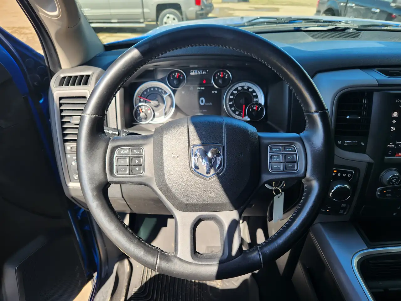 RAM 1500 снимка RAM 1500