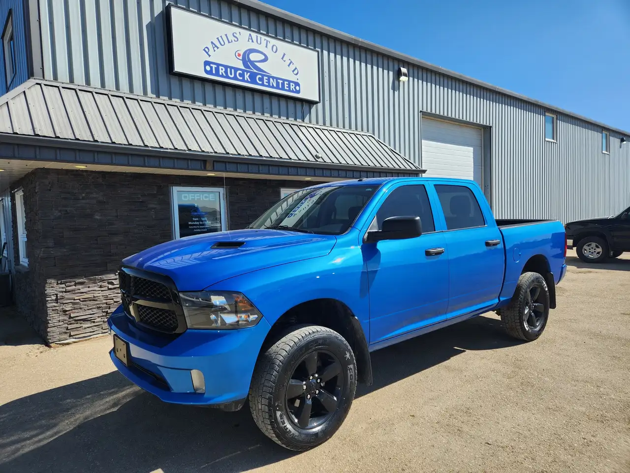 RAM 1500 снимка RAM 1500