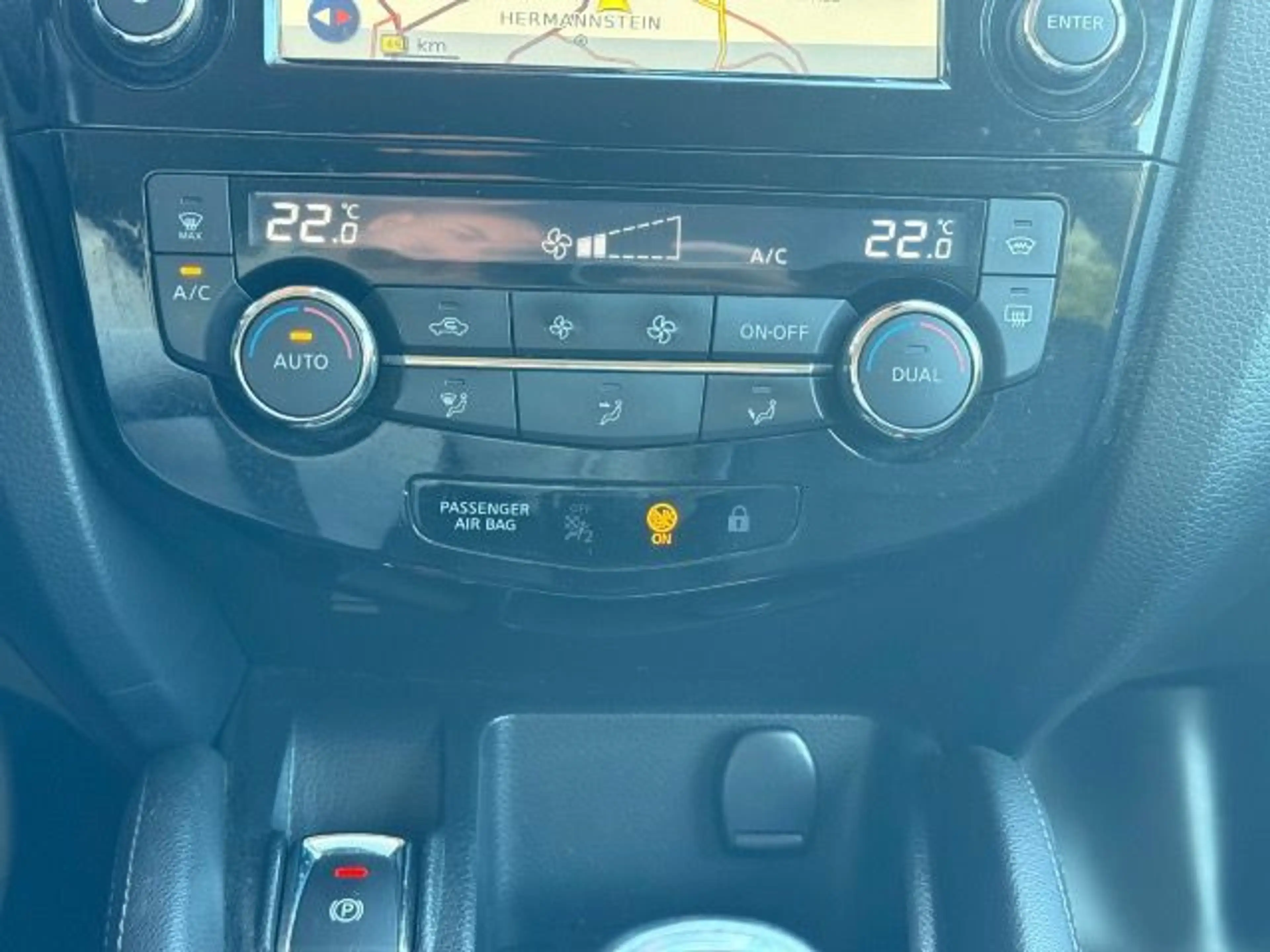 Nissan Qashqai QASHQAI Tekna 1.6dCi 4x4 NAVI 360°Kamera AHK — photo 14