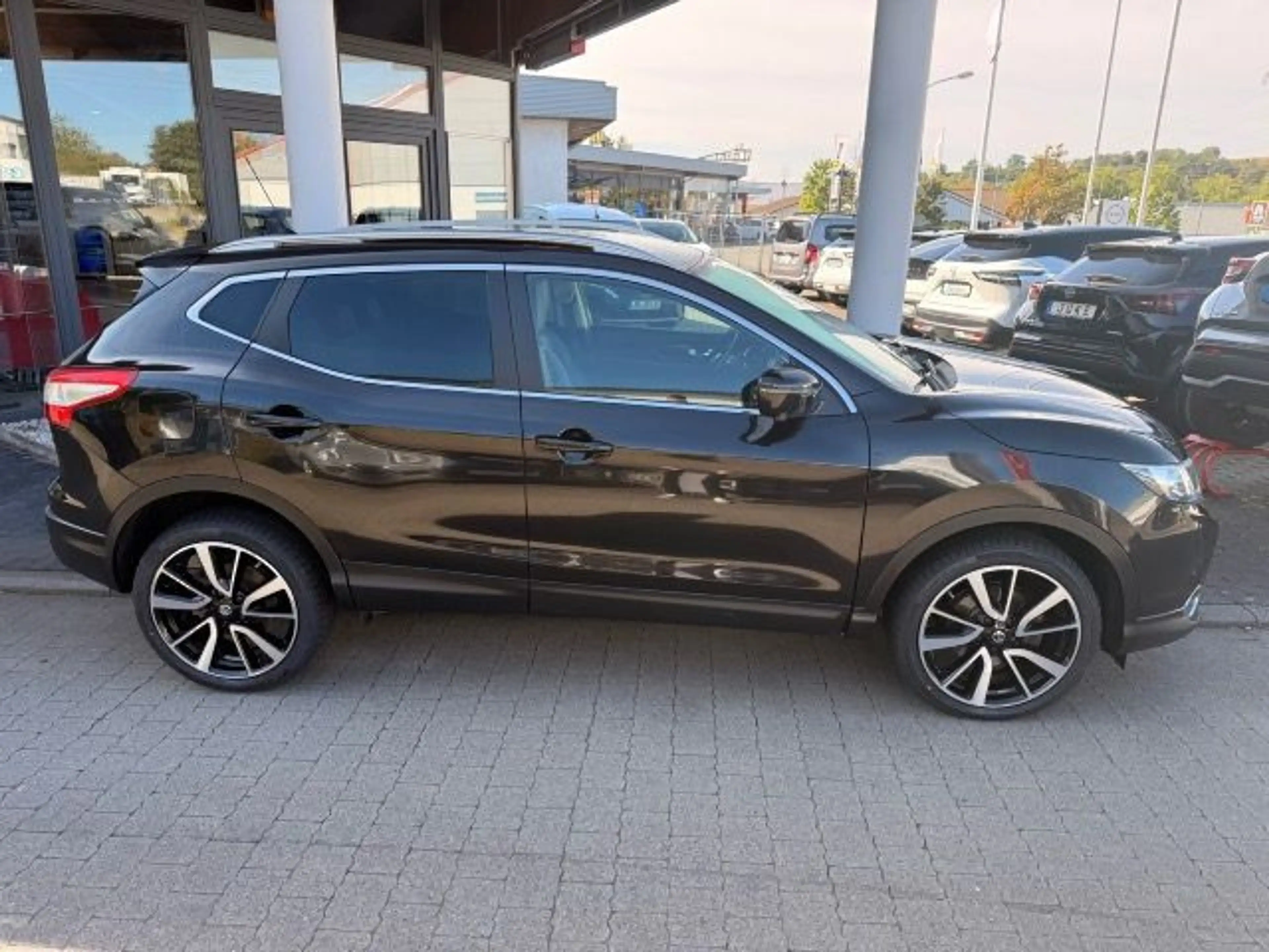 Nissan Qashqai QASHQAI Tekna 1.6dCi 4x4 NAVI 360°Kamera AHK — photo 3