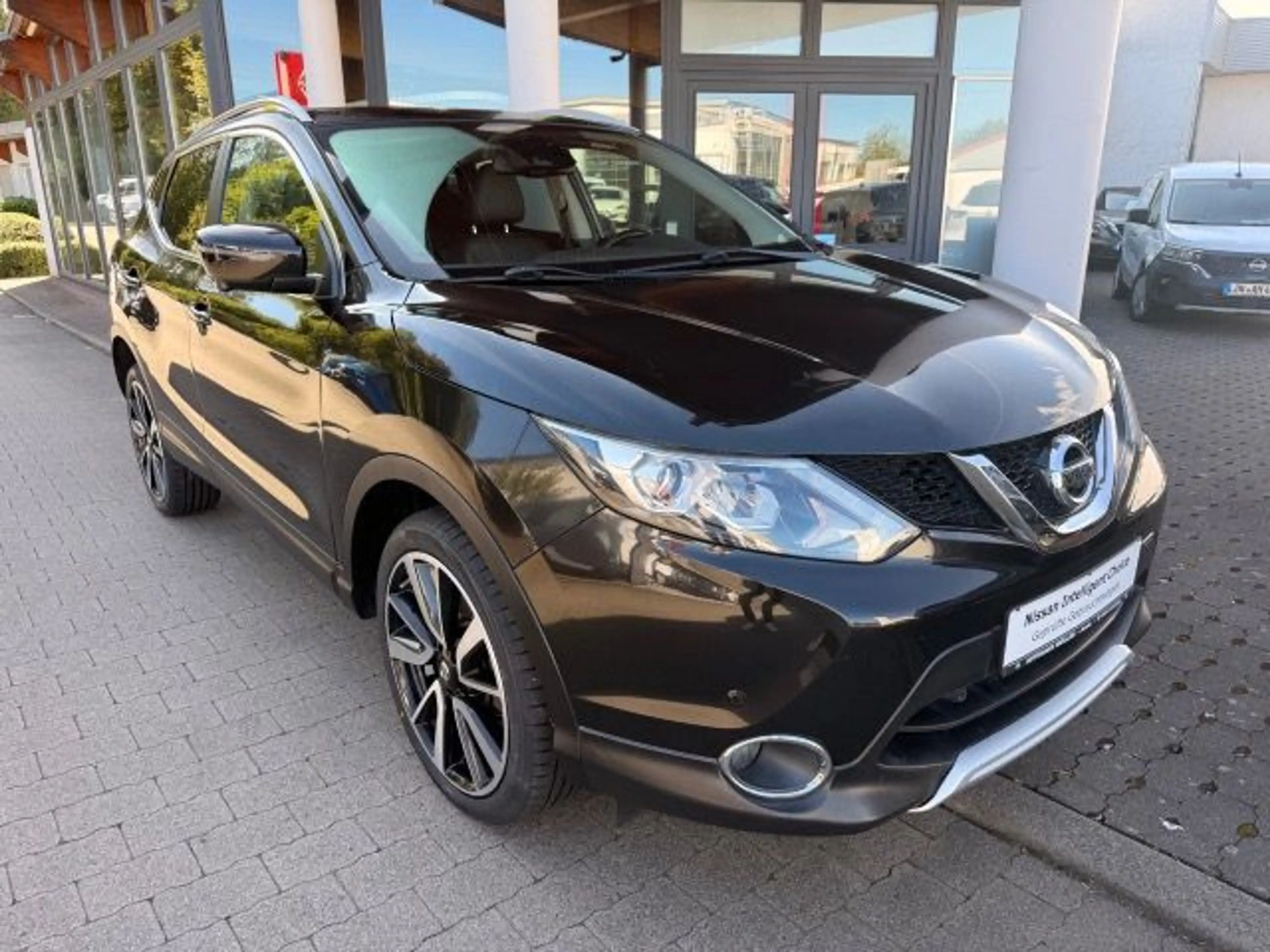 Nissan Qashqai QASHQAI Tekna 1.6dCi 4x4 NAVI 360°Kamera AHK