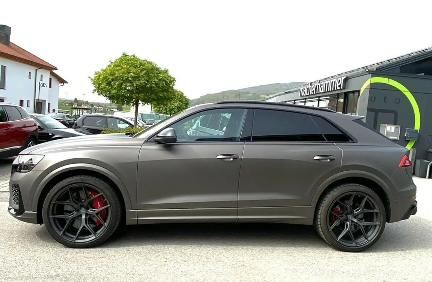 Audi RS Q8 DYNAMIK*KERAMIK*PANO*AHK*ABT*DOWNPIPE*23'' Grijs - 2