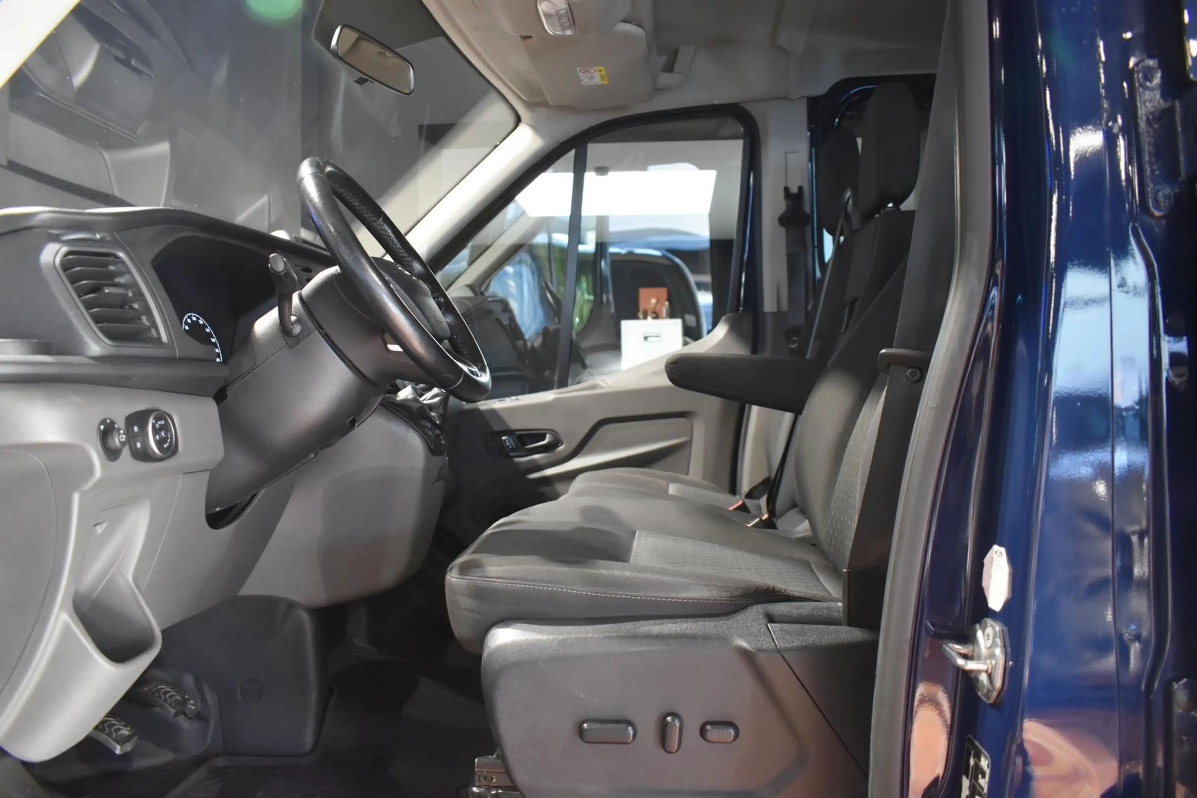 Ford Transit L2 DOKA PRITSCHE TREND A/C TEMPO SITZHZG — photo 14