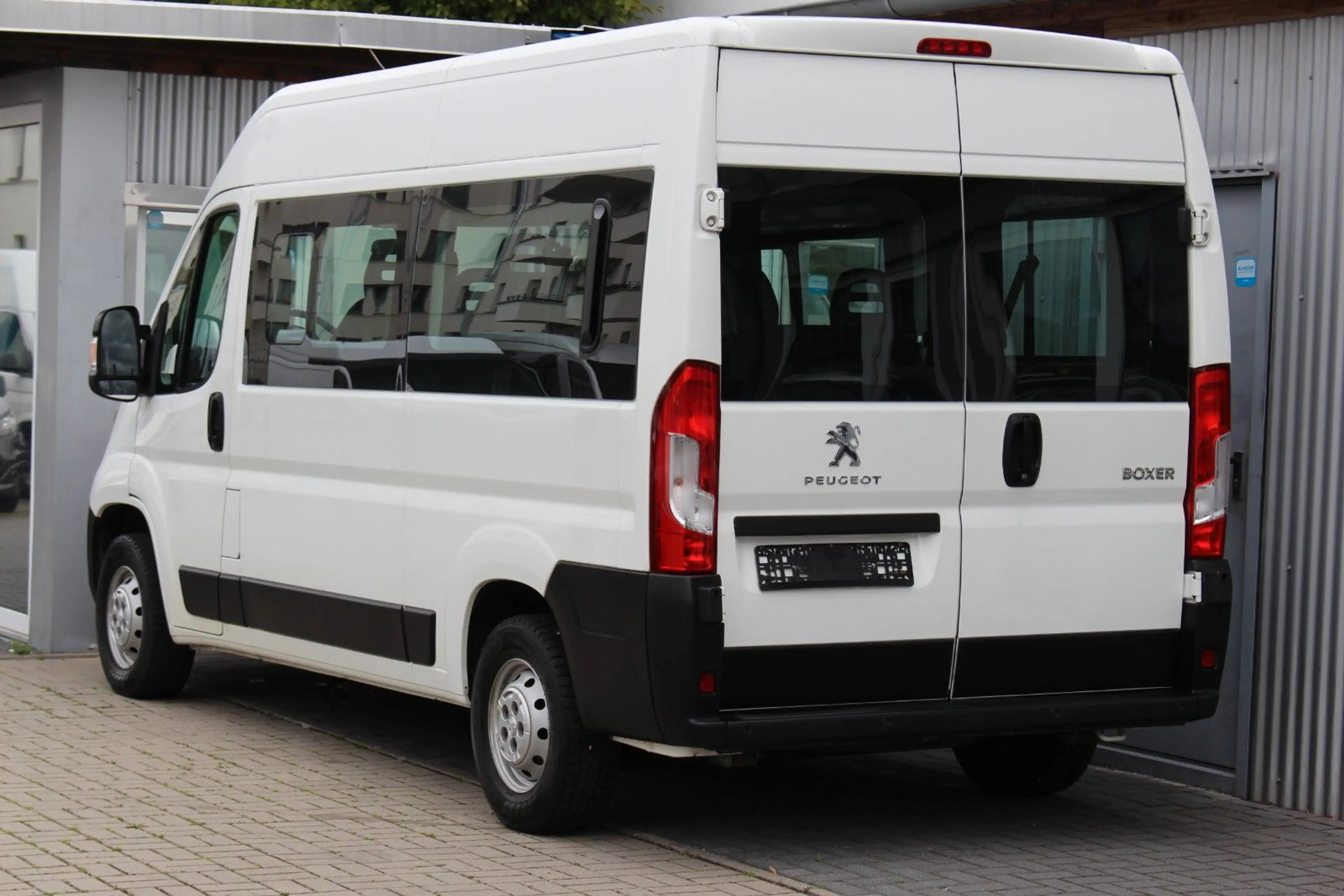 Peugeot Boxer Kombi 333 L2H2 Active Blue-HDi 140+Klimaa. — photo 3