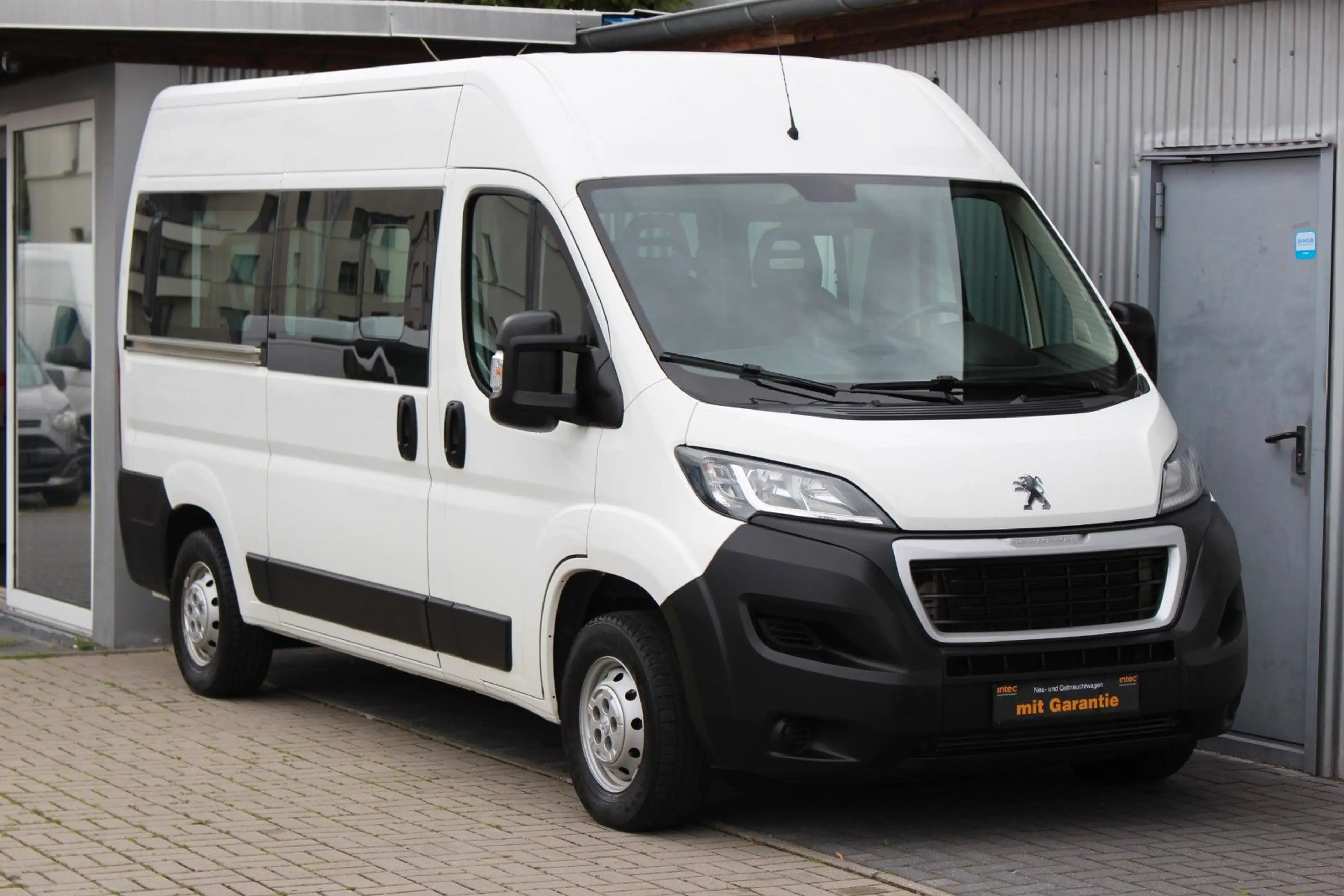 Peugeot Boxer Kombi 333 L2H2 Active Blue-HDi 140+Klimaa. — photo 4