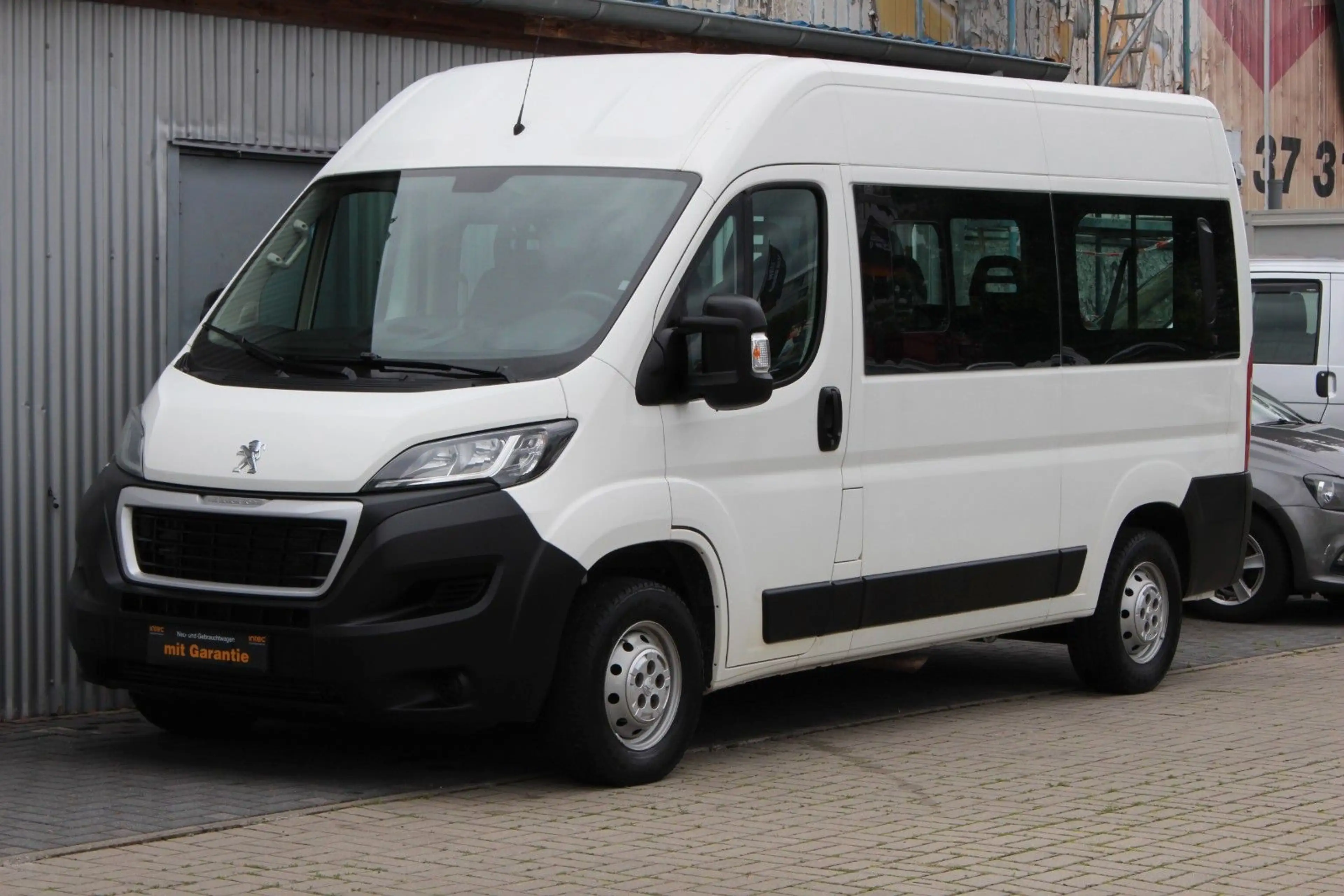 Peugeot Boxer Kombi 333 L2H2 Active Blue-HDi 140+Klimaa.