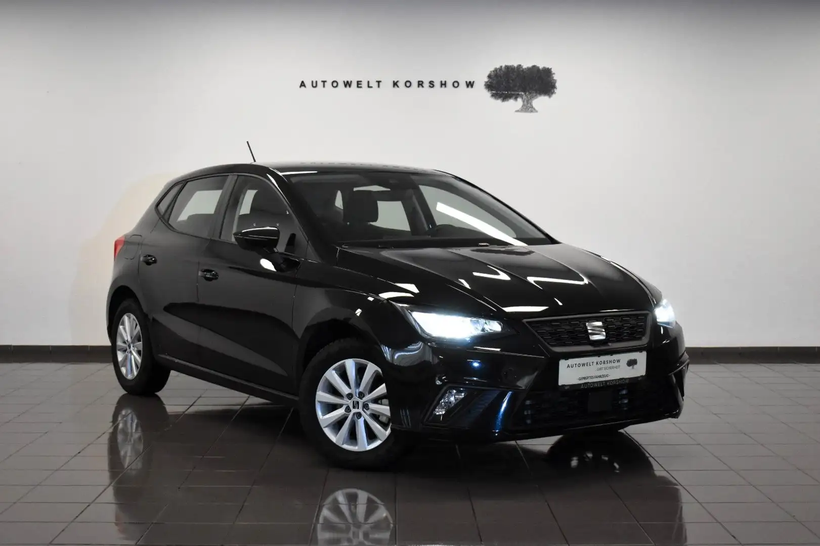 SEAT Ibiza Style *LED *KAMERA *VIRTUAL *CARPLAY *DAB Schwarz - 1
