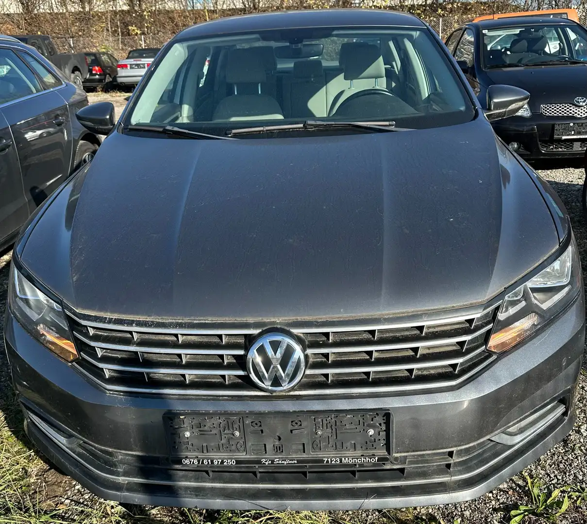 Volkswagen Passat Passat 2,5 Grau - 1