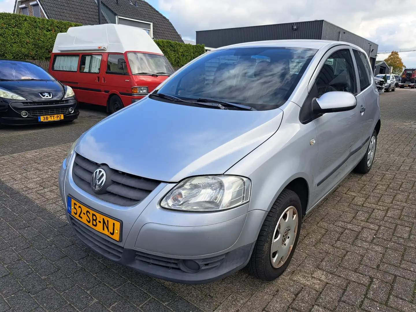 Volkswagen Fox 1.2 Trendline Grigio - 1