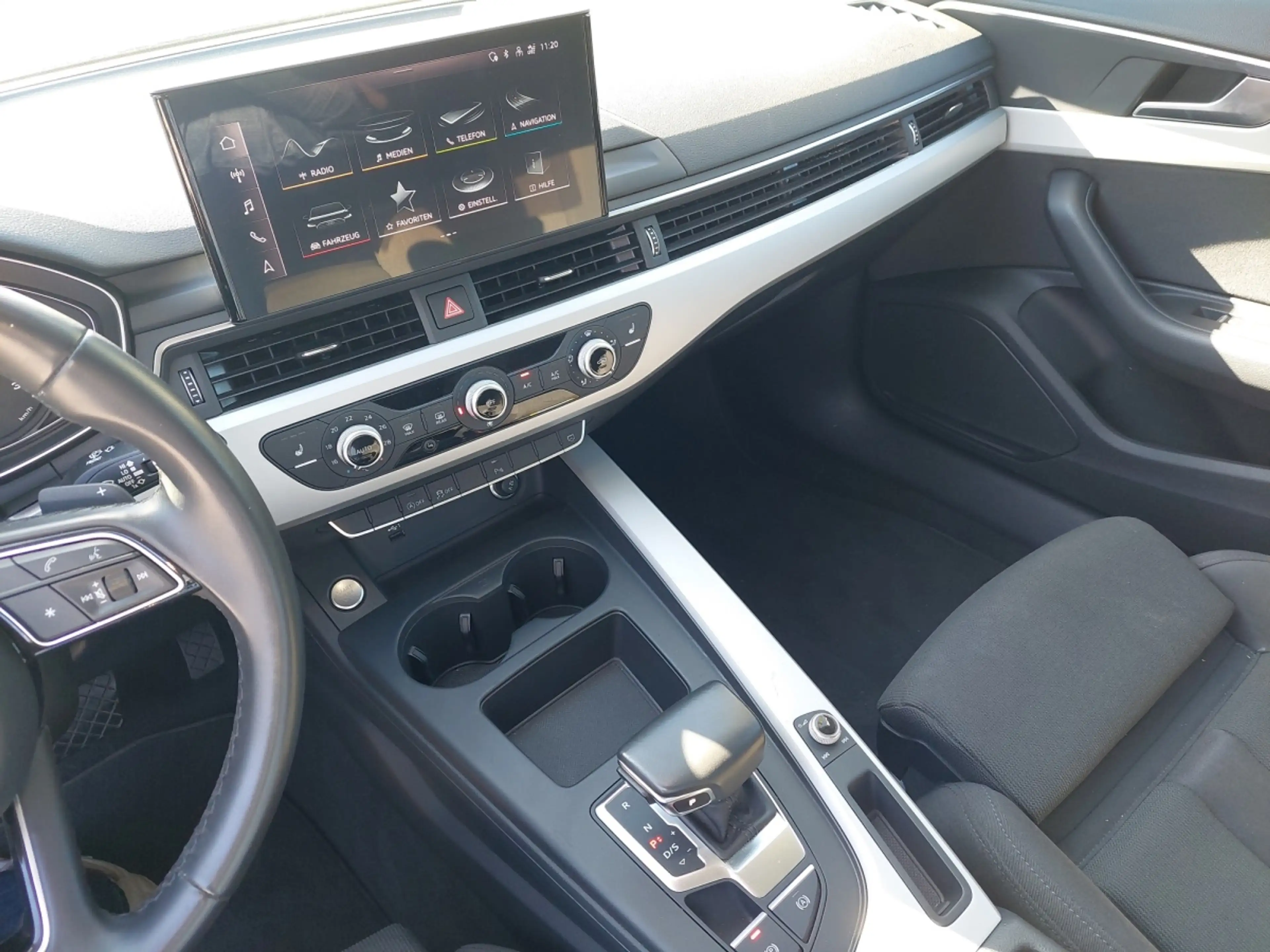 Audi A4 Avant 35 TDI S-tronic — photo 9