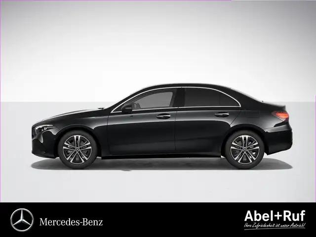 Mercedes-Benz A view 3