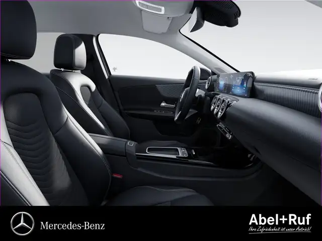 Mercedes-Benz A view 8