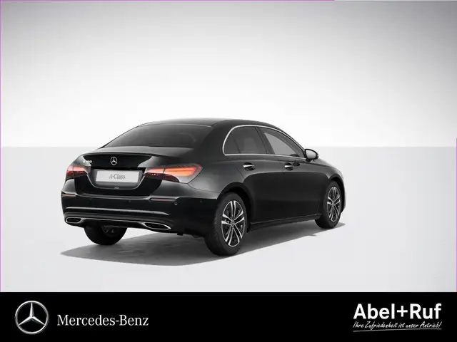 Mercedes-Benz A view 4