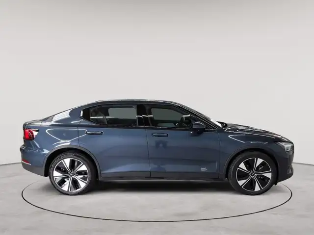 Polestar 2 view 3