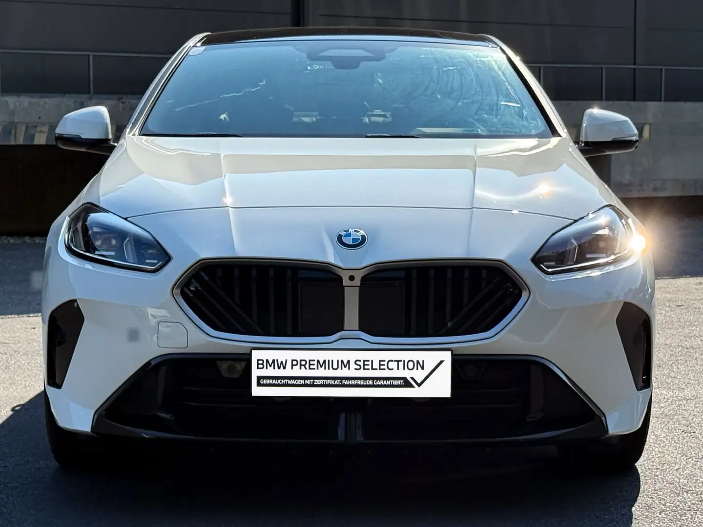 BMW 220 i Weiß - 2
