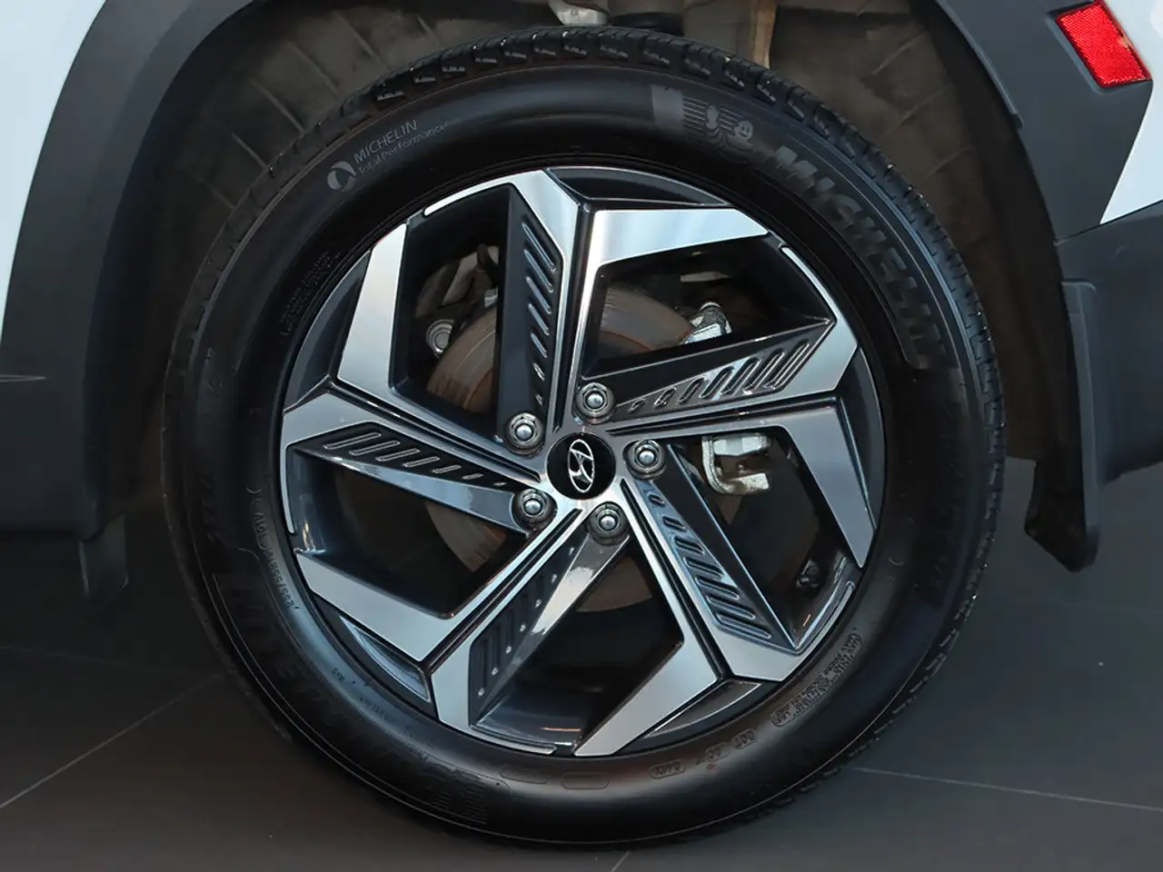 Hyundai TUCSON photo Hyundai TUCSON
