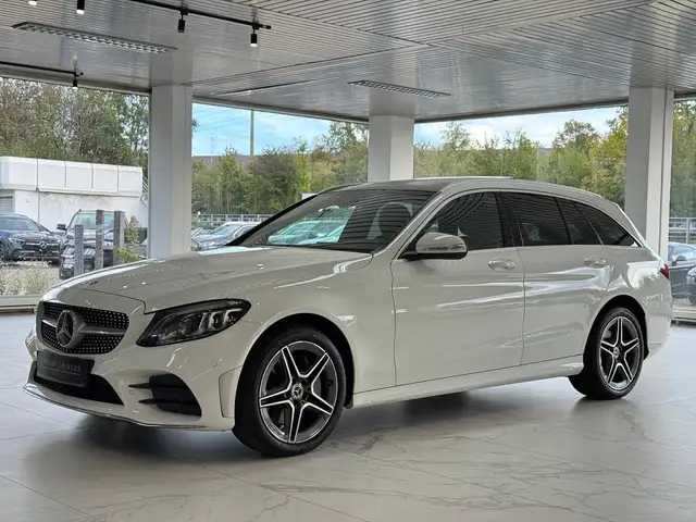 Mercedes-Benz C 300 d 9G TR*4MATIC*3x AMG SPORT*PANO*MBUX*NAVI