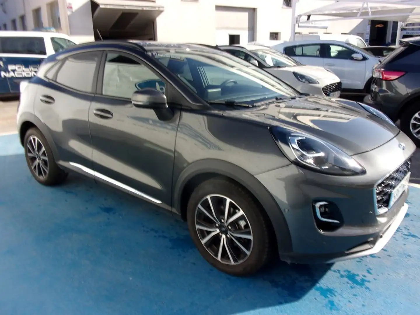 Ford Puma 1.0 EcoBoost MHEV Titanium 125 Gris - 2