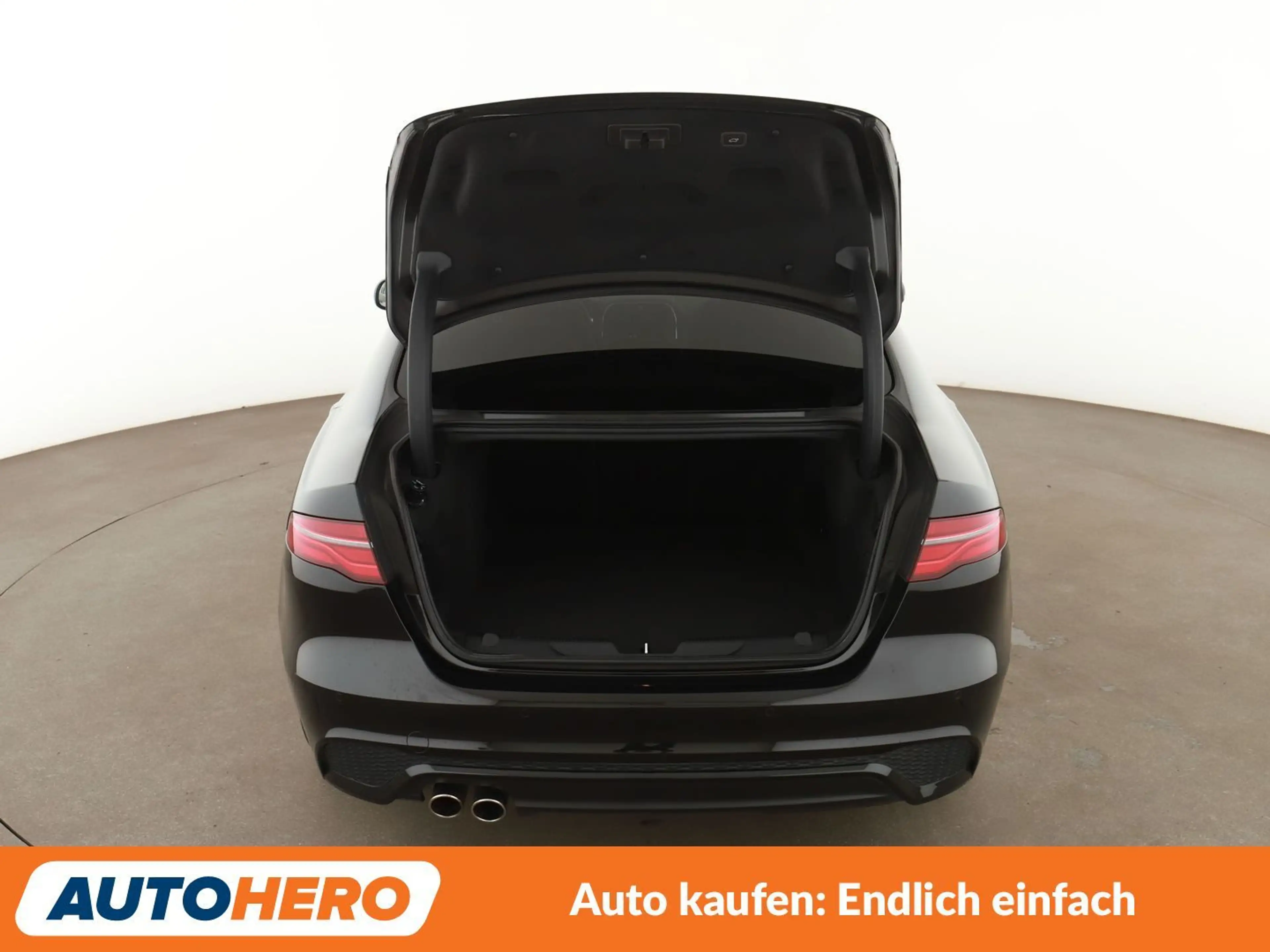 Jaguar XE 20d R-Dynamic SE Aut.*NAVI*HEAD-UP*LED*ACC*PDC* — photo 15